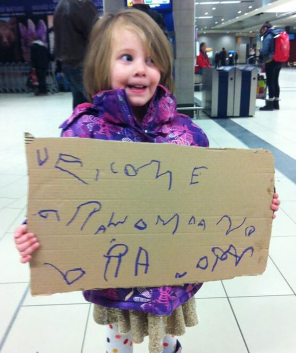 funny-airport-greeting-signs-66-59ccbee108dbe__605.jpg